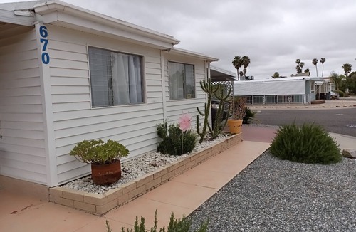 Hemet House | Best Cozy and Quiet Place!