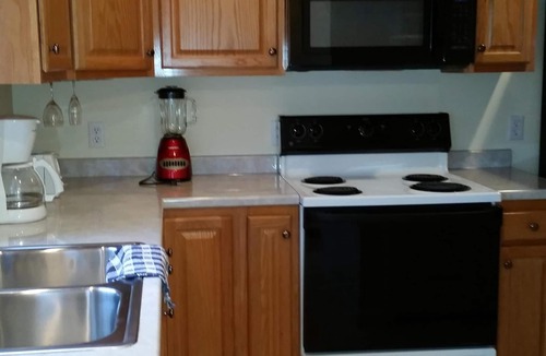 Skyland House | Best deal around! 99/night!