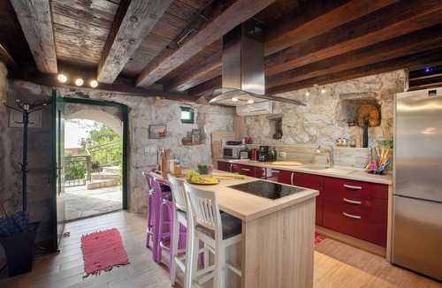 Makarska Villa | BEST HOST 2025-Stone Art House