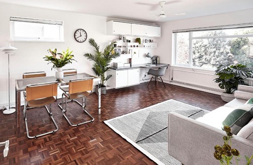 Barnes Apartment | Best In Barnes