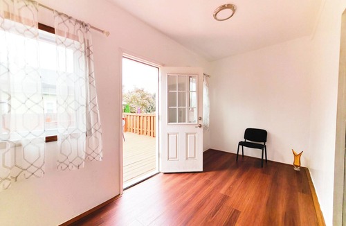 Cheektowaga House | Best in Buffalo Entire First Floor up to 6 guests