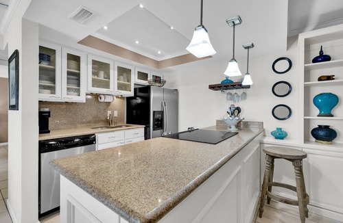 South Padre Island Condo | "Best in Class" Beachside Condo, Steps from Beach
