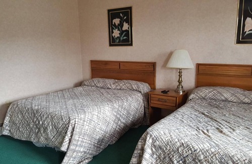 Wellsville Hotel | Best Inn