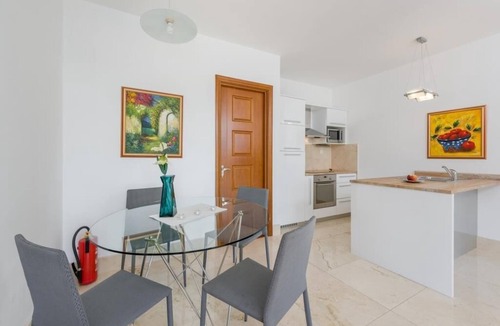 Cove Makarac (Milna) Apartment | Best island vacations
