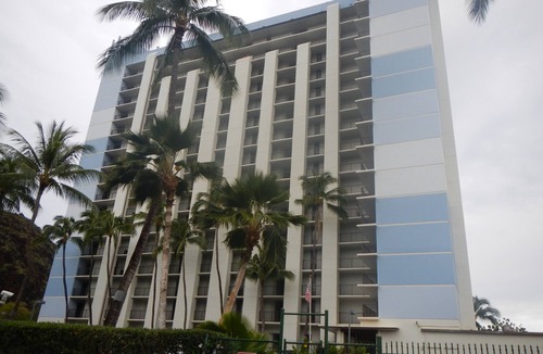 Makaha Condo | Best Kept Secret on Oahu !