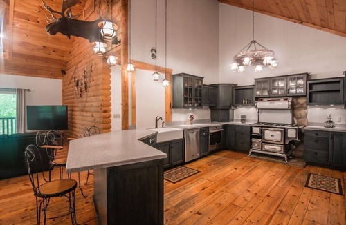 Branson Cabin | Best Lakefront Lodge in Branson! Dock, Fishing Canoes, Pool Table!