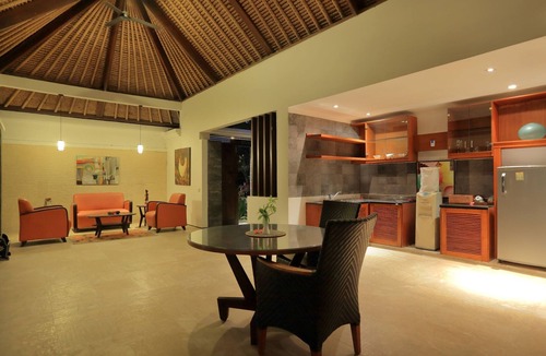 Mangsit Villa | Best location, 1 BR Private Pool Villa
