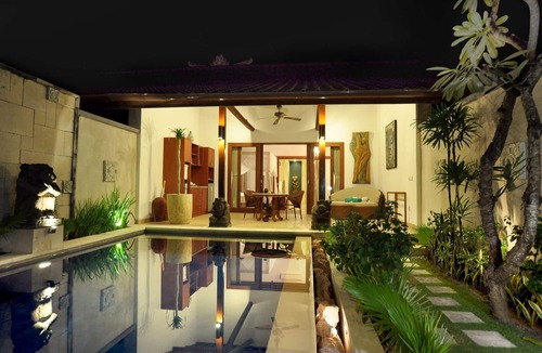 Mangsit Villa | Best location, 1 BR Private Pool Villa