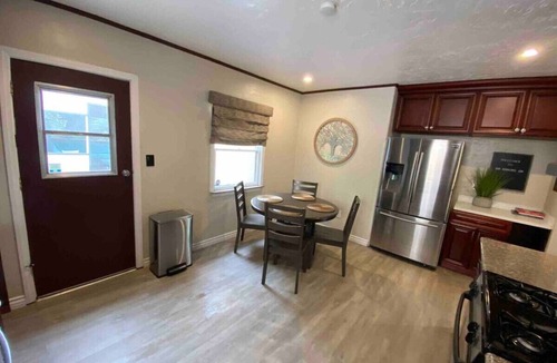 Park West House | 🌟BEST LOCATION🌟 4BR/2BA - WALK to Little Italy 🇮🇹