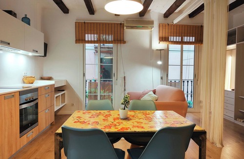 El Born Apartment | Best location in El Born, modern & super comfy