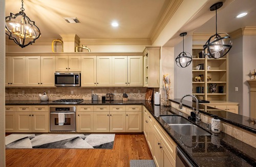 Houston House | Best Location in Houston - Very spacious house - Close to everything