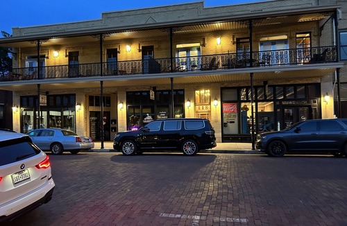 Jefferson Apartment | "BEST LOCATION in JEFFERSON"