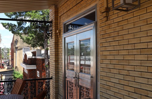 Jefferson Apartment | "BEST LOCATION in JEFFERSON"