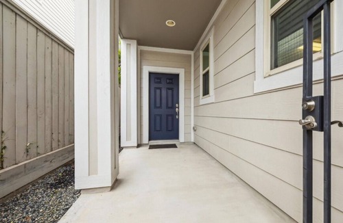 Washington Ave./ Memorial Park House | Best Location near Downtown/The Heights