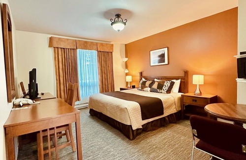 Wawa Hotel | Best Northern Motel and Restaurant