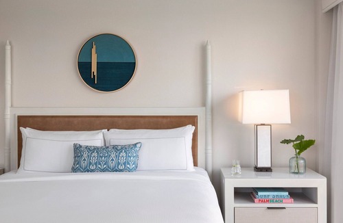 Singer Island Hotel | Best Oceanfront & Cozy Stay | Dining & Near Beach