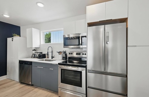 Old East Dallas Apartment | Best of Knox Henderson - 1BD/1BA Style & Comfort