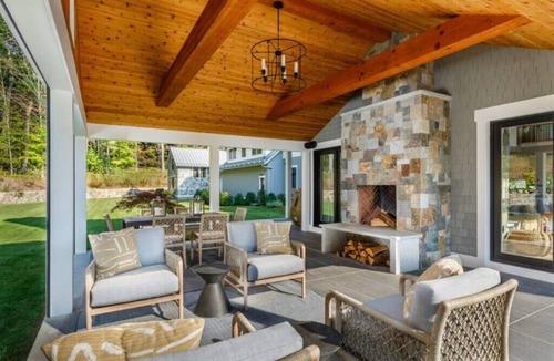 Lexington Villa | Best Place in Townnn