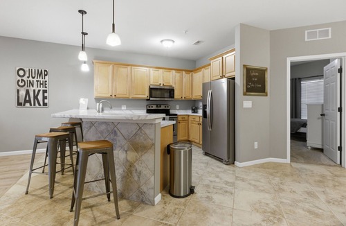 Osage Beach Condo | Best Rated Lands End Condo, No Steps, MainChannel View, 3bd/2Bath. Seasonal Pool