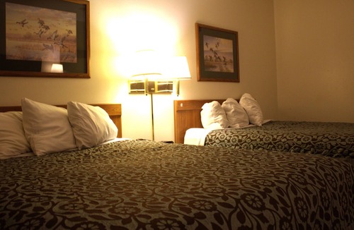 Manchester Hotel | Best Rest Inn & Suites