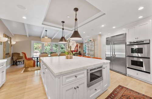Beverly Glen Bed & Breakfast | Best Short term Rental
