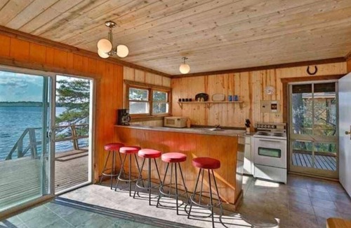 Falcon Beach Cabin | Best sunsets in Manitoba! Lakefront South shore Falcon Lake