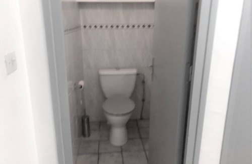 Coursan Apartment | Best-value accommodation with terrace