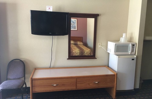 Marianna Hotel | Best Value Inn Motel Sandusky