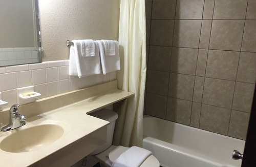 Marianna Hotel | Best Value Inn Motel Sandusky