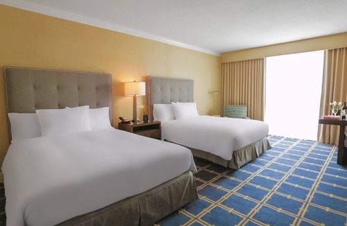 Sunnyvale West Hotel | Best Value, Quality Stay! 3 Pleasant Units, Free Parking, Pool, Pets Allowed