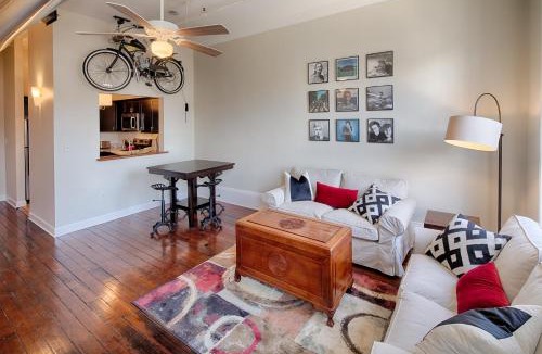 Historic District - North Apartment | Best View on Broughton