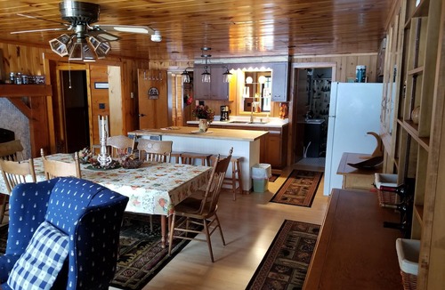 Crivitz Cottage | Best View on the River