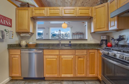 Huron Heights House | BEST views in Breck in this price range! A+ for comfort & cleanliness