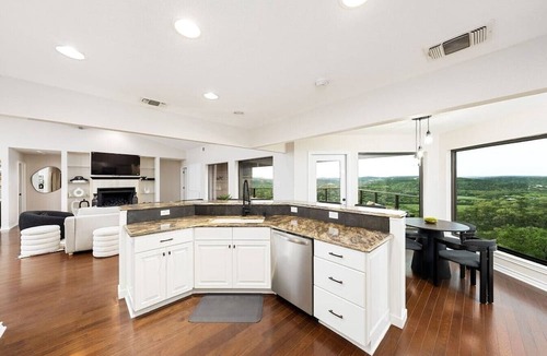 Helotes House | Best Views in Texas w/Sparkling Pool & Hot Tub