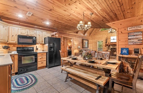 Branson Cedars Cabin | Best Views in the Area Free Tickets Hot Tub Pet Friendly Near Big Cedar Loft & Games Included