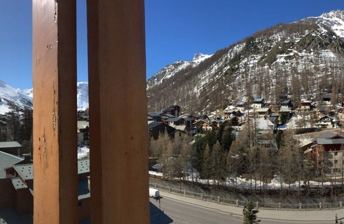 Le Cret Apartment | Best views in town