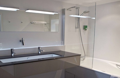 Aix-les-Bains Hotel | Best Western Aquakub