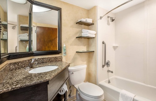 Massapequa Park Hotel | Best Western Bar Harbour Inn