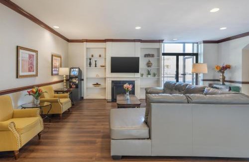 Lakeview Hotel | Best Western Battlefield Inn-Manassas