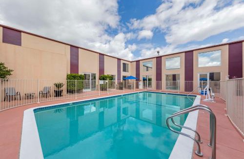 Winnetka Hotel | Best Western Canoga Park Motor Inn