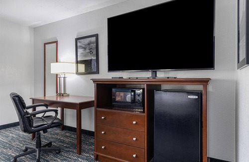 Canton Hotel | Best Western Canton Inn