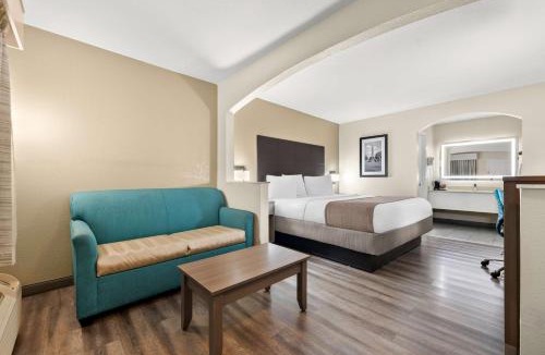 Northport Hotel | Best Western Catalina Inn