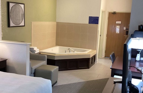 Celina Hotel | Best Western Celina