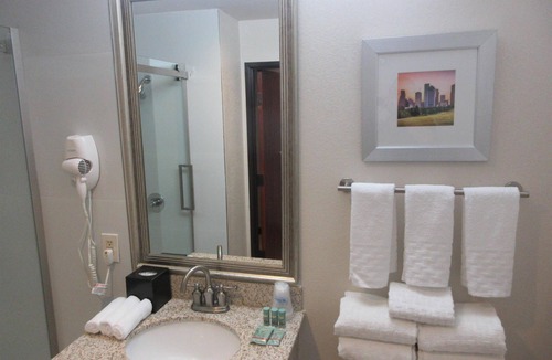 FM 1960 Hotel | Best Western Champions Forest Inn and Suites
