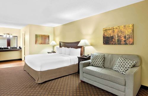 Springfield Hotel | Best Western Coach House