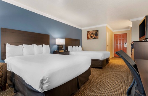Selma Hotel | Best Western Colonial Inn