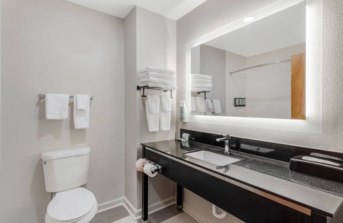 Commerce Hotel | Best Western Commerce Inn