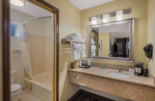 Cottage Grove Hotel | Best Western Cottage Grove Inn