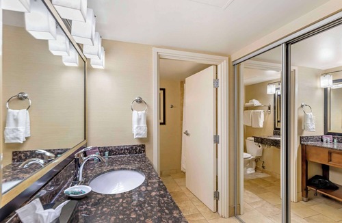 Rawlins Hotel | Best Western CottonTree Inn