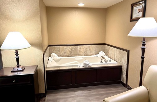 Fortuna Hotel | Best Western Country Inn